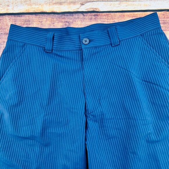 Under Armour Flat Front Chino Short Men's Size 34 Navy Blue Pinstriped Stretch - Picture 2 of 8